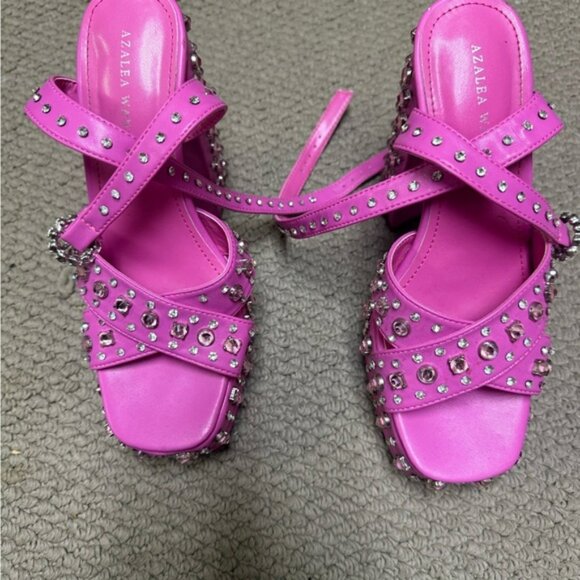 Azalea Wang Women's Pink Studded chunky Heels - Picture 1 of 11